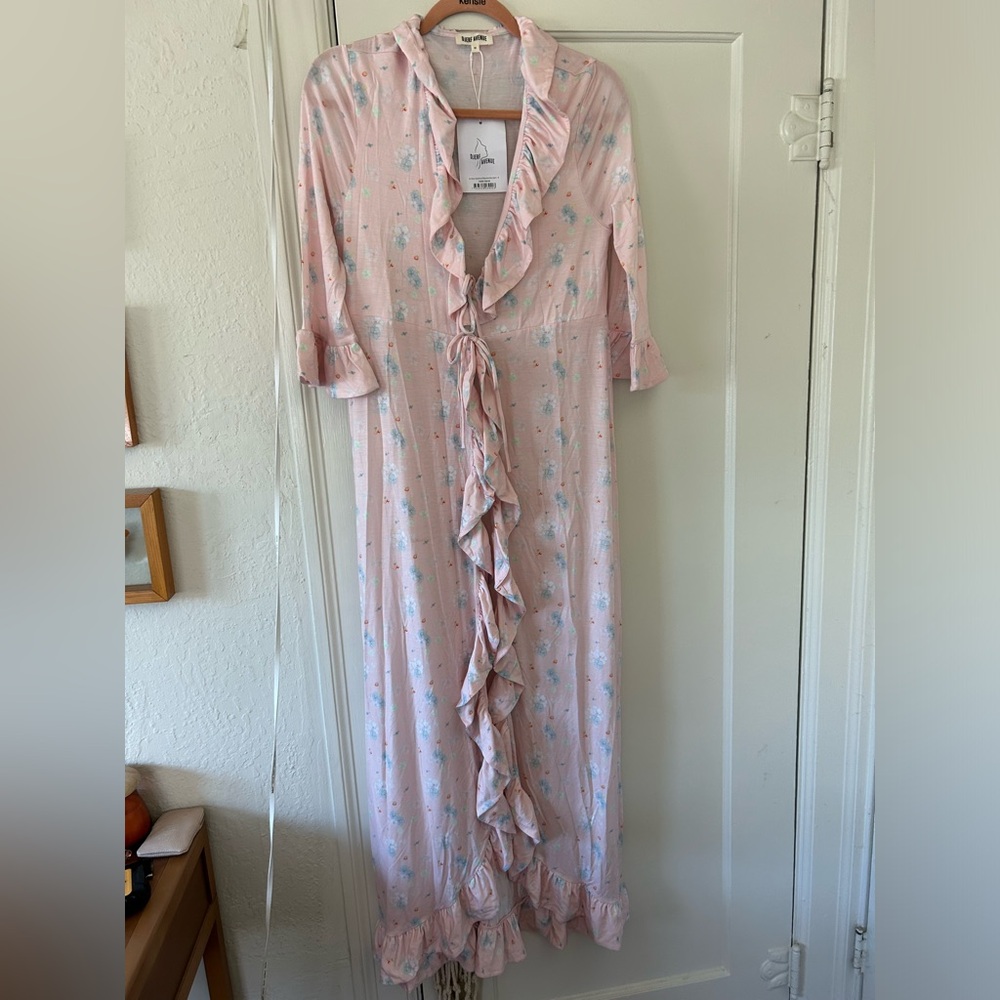 NWT Djerf Avenue ruffle robe in Summer Island print